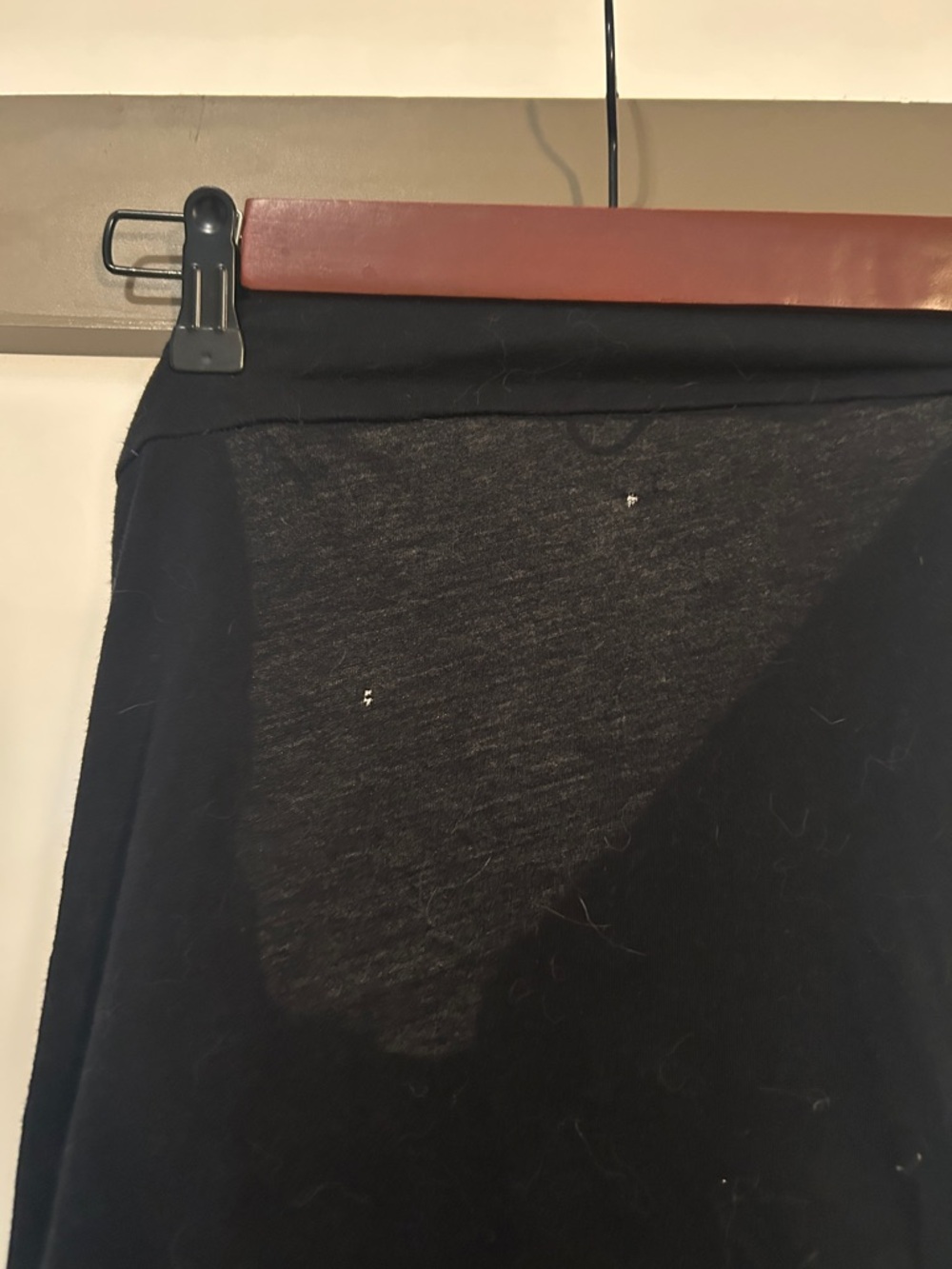 Old Navy Black Long Sleeve Hooded Women's Top - V-Neck Pullover - Picture 4 of 4